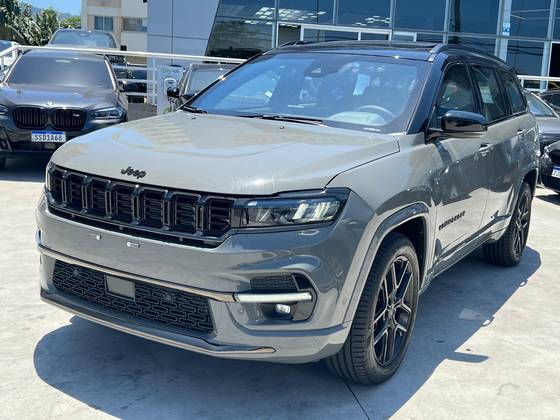 JEEP COMMANDER 2.0 HURRICANE 4 TURBO GASOLINA BLACKHAWK AT9